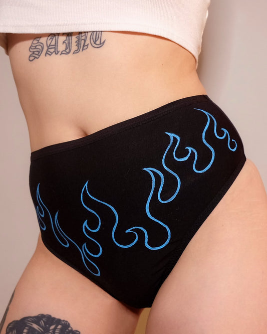 Shero StayFresh Cross Hipster Panties, Odor Resistant Panties for Women  with Sensitive Skin, Peach SM : : Clothing, Shoes & Accessories